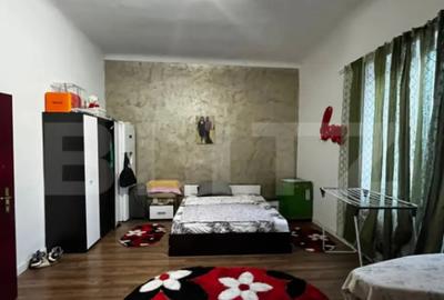 Apartament cu 4 camere semidecomandat, mobilat în Central - 1
