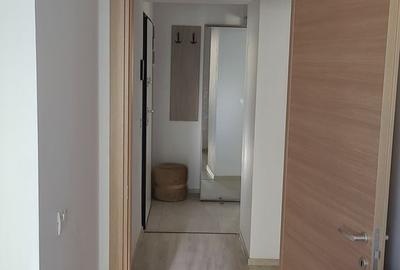 Apartament cu 2 camere decomandat în Tractorul - 1