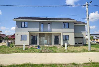 Duplex cu 4 camere cu Canalizare în Sânandrei - 1