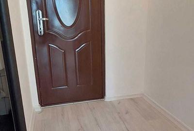 Garsonieră semidecomandată în Tractorul - 4