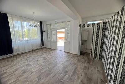 Spațiu comercial, de 54 mp, în Central - 3