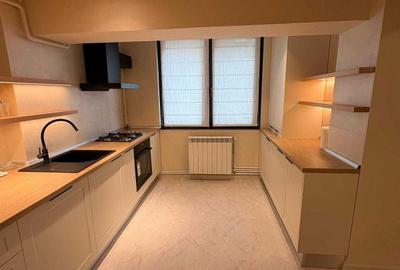 Apartament cu 3 camere decomandat în Central - 2