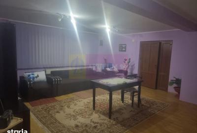 Casă cu 7 camere cu Teren 1500 Mp în Brănești - 11
