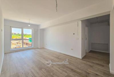 Apartament cu 3 camere decomandat în Galata - 18