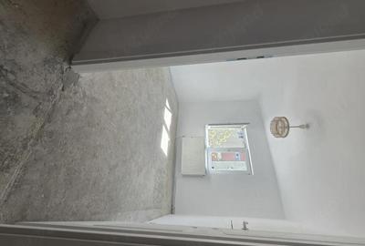 Apartament cu 3 camere semidecomandat în Central - 8