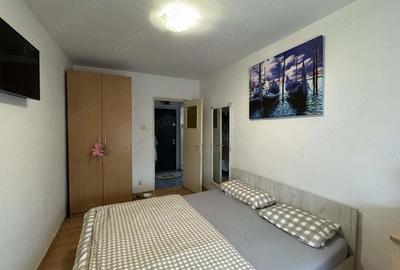 Apartament cu 3 camere semidecomandat în Central - 16