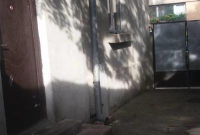 Casă cu 4 camere cu Teren 185 Mp în P-ța Victoriei - 8