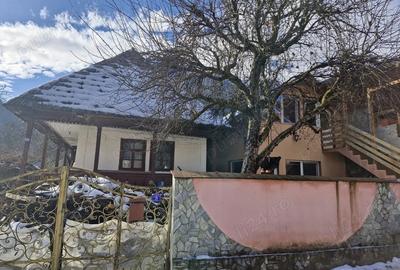 Casă în Ciungetu - 8