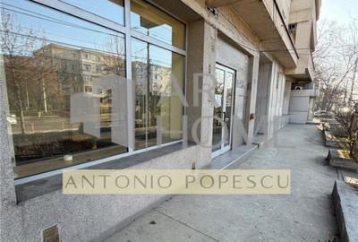 Spațiu comercial, de 65 mp, în Central - 8