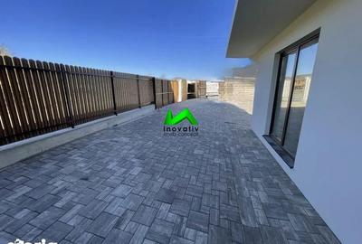 Casă cu 4 camere cu Teren 275 Mp în Central - 2