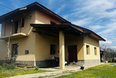 Casă cu 6 camere cu Teren 3576 Mp în Central - 5