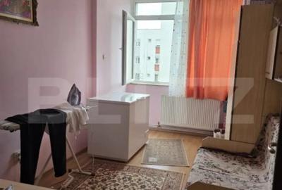 Apartament cu 3 camere decomandat în Soarelui - 2