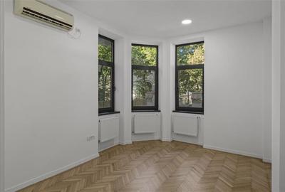 Casă individuală cu 9 camere cu Teren 200 Mp în Central - 8