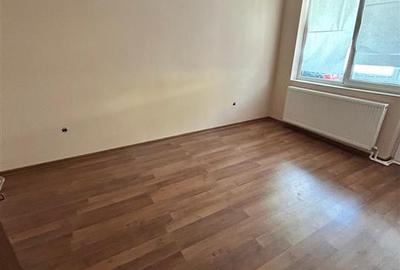 Apartament cu 3 camere decomandat în Hipodrom - 4