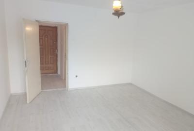 Garsonieră semidecomandată în Noua - 2