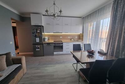 Apartament cu 3 camere decomandat în Central - 2