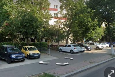 Apartament cu 2 camere semidecomandat în Berceni