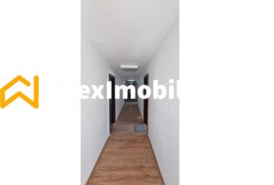 Spațiu comercial, de 550 mp, în Central - 15