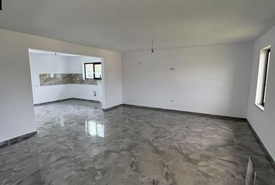 Casă cu 3 camere cu Teren 600 Mp în Cordun - 11