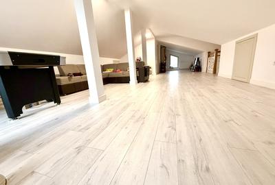 Casă cu 8 camere cu Teren 560 Mp în Central - 15