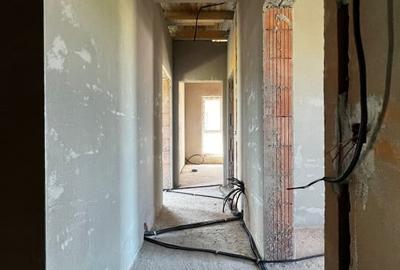 Duplex cu 4 camere cu Canalizare în Florești - 13