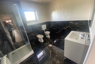 Apartament cu 4 camere decomandat în Petrești - 3
