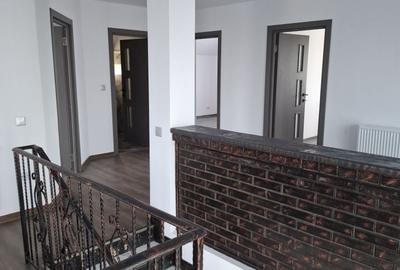 Casă cu 4 camere în Dobreni - 5
