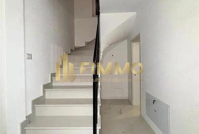 Casă cu 4 camere cu Canalizare în Ipotești - 1