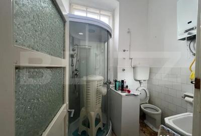 Casă cu 3 camere cu Canalizare în 7 Noiembrie - 1