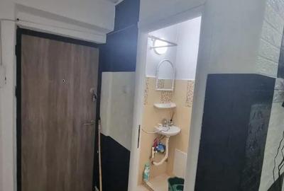 Garsonieră decomandată în Micro 14 - 5