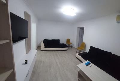 Apartament cu 3 camere semidecomandat, mobilat în Tomis III - 12