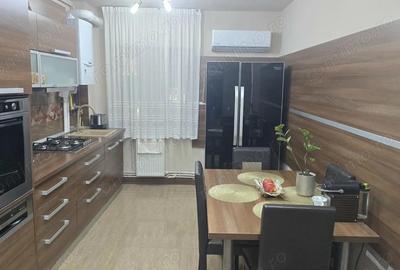 Vand apartament de 3 camere decomandat in Deva, zona I. Creanga, (Maresal Averescu), mobilat - 1