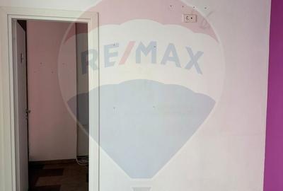 Spațiu comercial, de 92.2 mp, în Central - 1