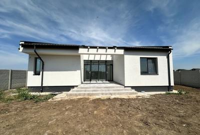 Casa Individuala - Incalzire pardoseala - 4 camere - teren 444mp - PROMOTIE - 3
