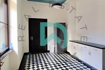 Apartament cu 3 camere decomandat, mobilat în 15 Noiembrie - 10