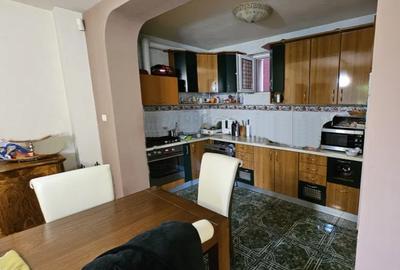 Casă individuală cu 7 camere cu Canalizare în Cetate - 4