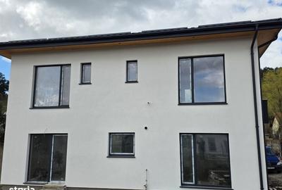 Casă cu 4 camere cu Teren 600 Mp în Sânpetru - 4