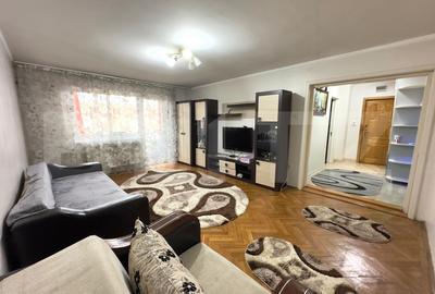 Apartament de inchiriat cu 3 camere decomandat, 81 mp - zona Cetate - 2