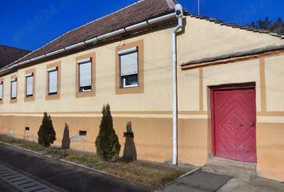 Casa de vanzare - 1