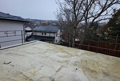 Confort, elegan?a ?i priveli?ti uimitoare - Casa de van Confort, elegan?a ?i priveli?ti uimitoare - Casa de van - 3