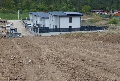 Teren de 580 mp, în Valea Lupului - 1