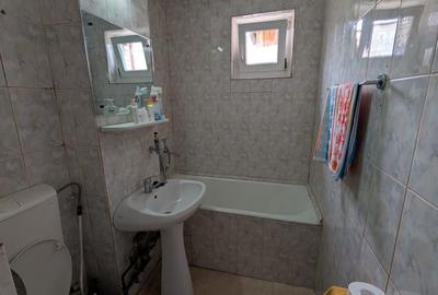 Apartament cu 3 camere semidecomandat în Ciritei - 10