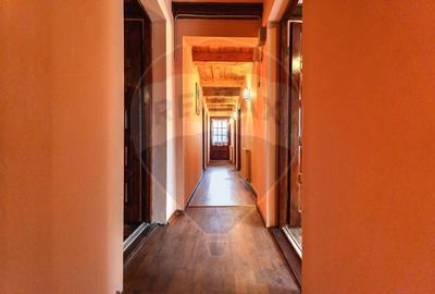 Casă cu 6 camere cu Teren 463 Mp în Sud - 13