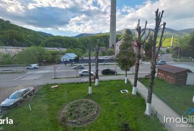 Apartament cu 2 camere decomandat în Central - 2