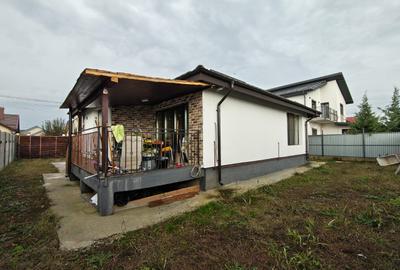 Casă pe parter-3 camere- teren 380 mp - 2