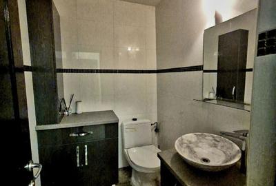 Apartament cu 4 camere decomandat în Central - 3