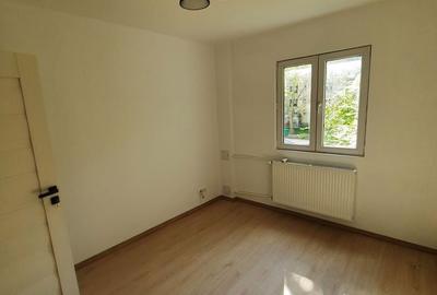 Apartament cu 3 camere semidecomandat în Tineretului - 15
