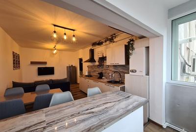 Apartament cu 3 cam - renovat, centrala pe gaz - aproape de plaja | termen lung - 5