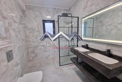 Casă cu Teren 322 Mp în Central - 2