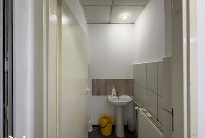 Spațiu comercial, de 23 mp, în Central